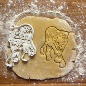 Black Tiger Cookie Cutter Big Cat Lover Gift Jungle Birthday Favor Fondant Clay Cutter Animal Lover Gift First Birthday Jungle Baby Shower Biscuit Baking Tool for Creative Treats
