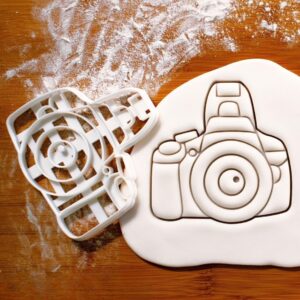 DSLR Camera Cookie Cutter for Photography Lovers | Digital Camera Lens Shape Cookie Mould for Bakers, Photographers, Photojournalism Theme Fondant Biscuit Cutter, Photography Art Baking Tool