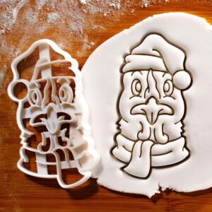 Chicken with Santa Hat Cookie Cutter for Christmas Baking Holiday Party Treats Festive Poultry Shaped Biscuits Winter Celebration Decorations Seasonal Baking Tool for Animal Lovers