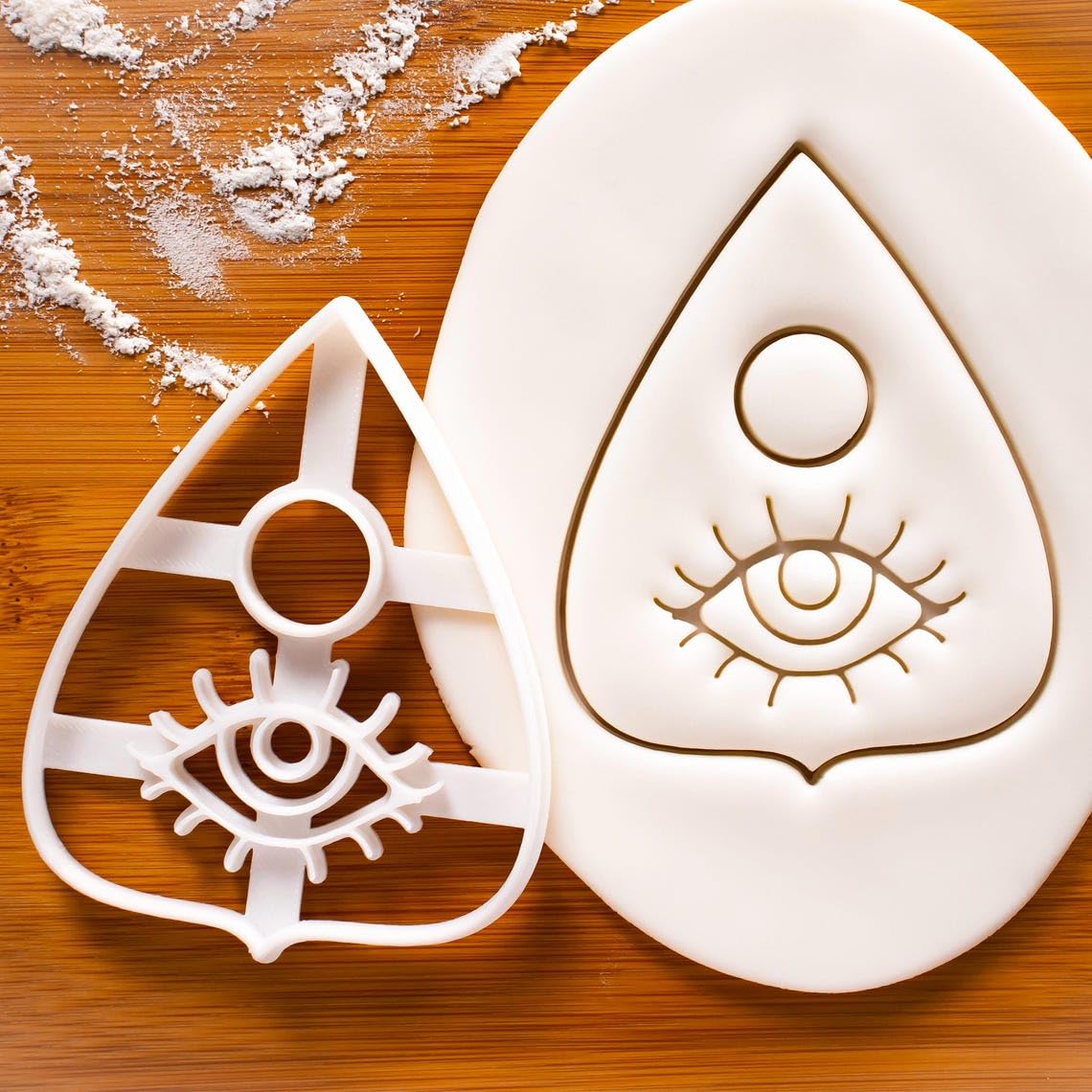 Planchette Scarab with Wings Design 3 Cookie Cookie Cutter for Mediums and Spirit Board Users, Spiritual Symbol Cookie Mold for Baking, Unique Gift for Spiritual Practitioners (ONLY DESIGN 3)