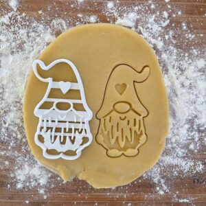 Black Valentines Gnome Cookie Cutter Valentines Gift Gnome Lover Baking Tool Christmas Gnome Style Gift for Girlfriend Gnome Decor Biscuit Fondant Clay Cutter Party Shower Favors