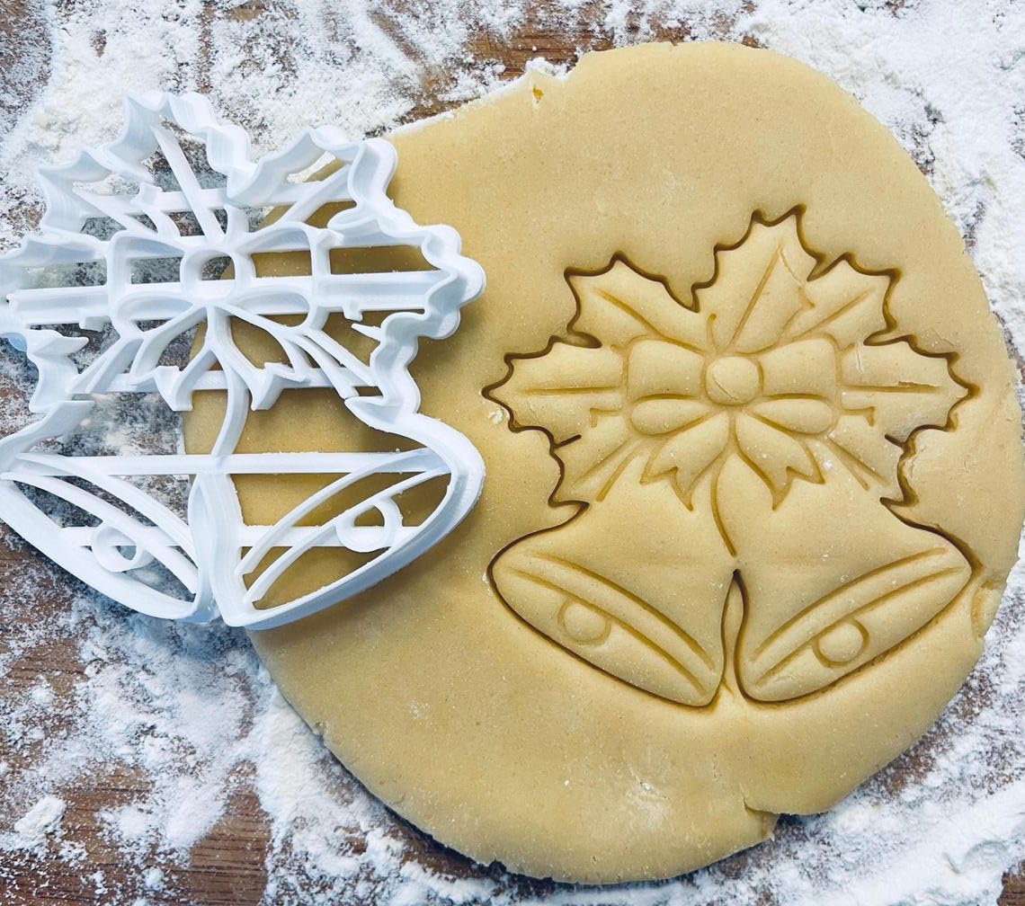 Black Bell Cookie Cutter Mistletoe Christmas Tree Winter Cookie Stamp Pastry Fondant Dough Biscuit Xmas Party Festive Celebration Baking Tool - Image 2
