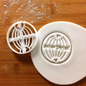 Metaphase cookie cutter mitosis cell cycle biscuit fondant clay shaping microbiology science classroom teaching chromosome alignment laboratory microorganism biology learning (ONLY METAPHASE)