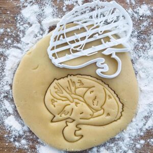 Black Sleeping Dragon Cookie Cutter Myth Mystic Fantasy Legend Wings Scale RPG Dungeon and Dragons Cookie Stamp Pastry Fondant Dough Biscuit Baking Tool