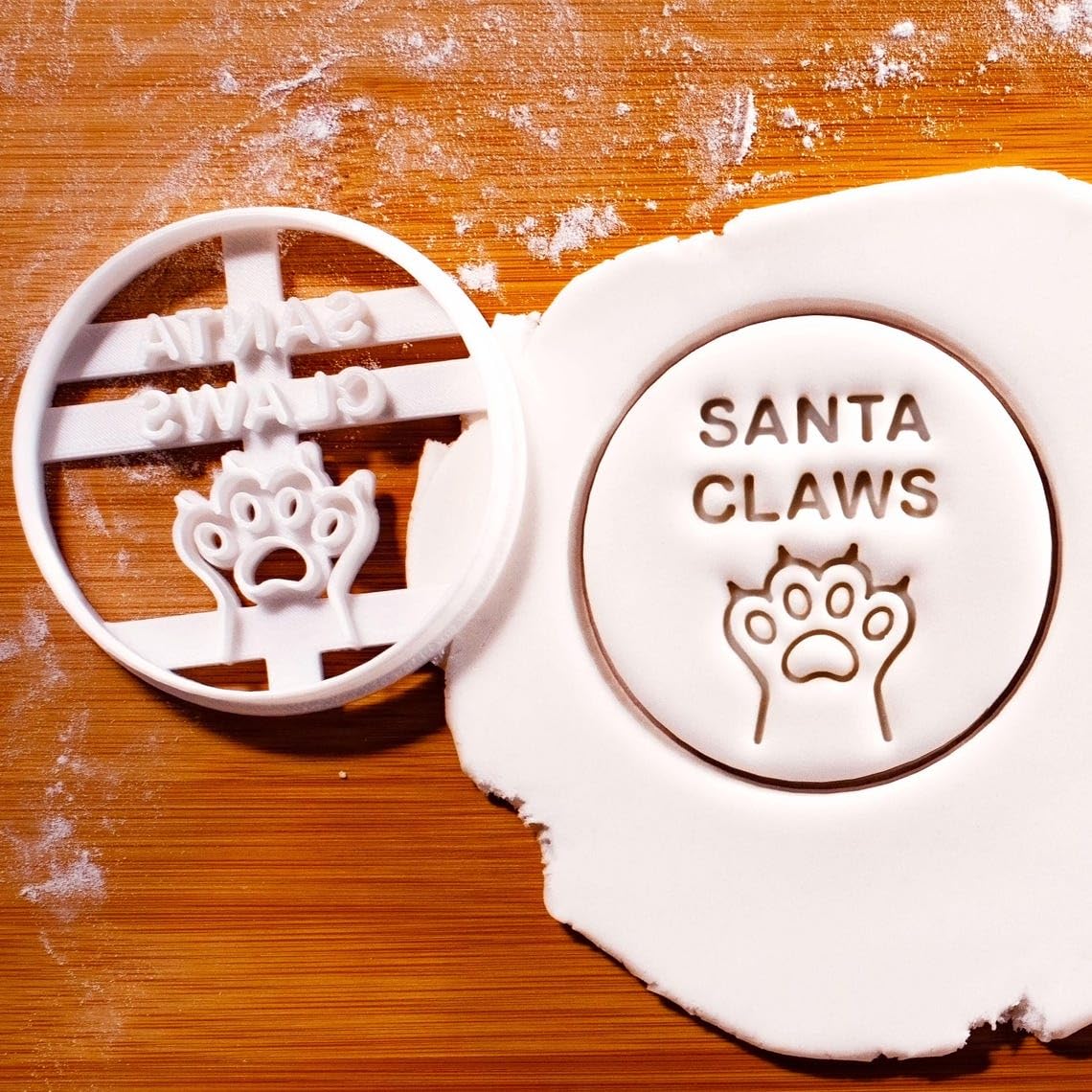 Santa Claws Cookie Cutter � Fun Christmas Baking for Cat Lovers, Holiday Treats, Purrfect Creating Santa Paw Shaped Cookies, Festive Seasonal Desserts, Cat-Themed Christmas Treats (ONLY ONE)