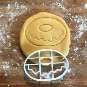Black Donut Cookie Cutter Halloween Candy Shape for Baking Polymer Clay Earrings Jewelry Making Fondant Crafts Kawaii Halloween Cookies Party Favor Kitchen Tool
