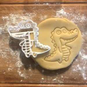 Black Crocodile Cookie Cutter, Alligator and Reptile Lover Gifts, Christmas Stocking Stuffer, Fondant Clay Cutter, Gift for Mom, Animal Shaped Cookies