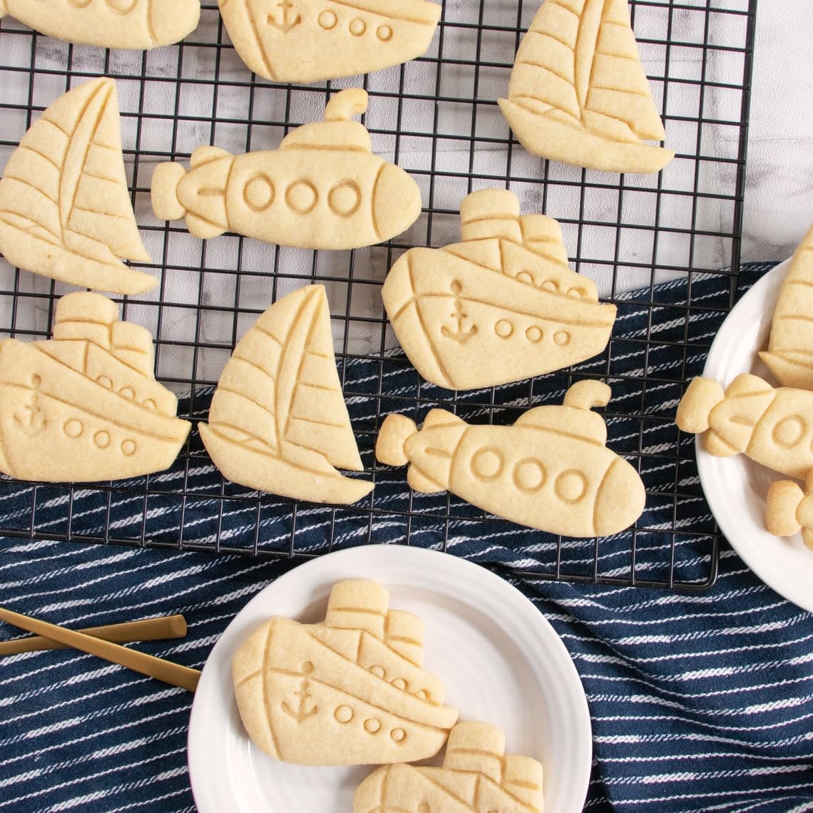 Submarine Cookie Cutter Nautical Themed Baking Baby Shower Birthday Wedding Bachelorette Maritime Bon Voyage Party Biscuit Cutt Fondant Clay Craft Sailing Ship Boat Decoration (ONLY SUBMARINE) - Image 4