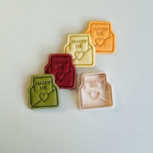 Black Wedding Cookie Cutter cookie Love Letter Cookie Cutter Stamp Set Marry Me Cookie Cutter Fondant Molds for Cookies Pastries Cupcakes Biscuits Dessert Baking Tool for Romantic
