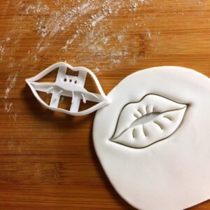 Kiss Cookie Cookie Cutter for Makeup and Beauty Themed Baking, Fashion Party Treats, Salon Events, Pampering Celebrations, Red Carpet Desserts, Stylist Gifts, and Glamorous Snacks (ONLY KISS)