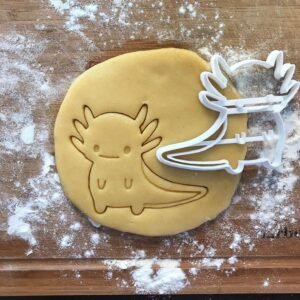 Black Cute Axolotl Cookie Cutter for Axolotl Biscuits Fondant Clay Cutter Reptile Theme Baking Tool Gift for Mom DIY Wedding Favor Reptile Birthday Party Baking Accessory