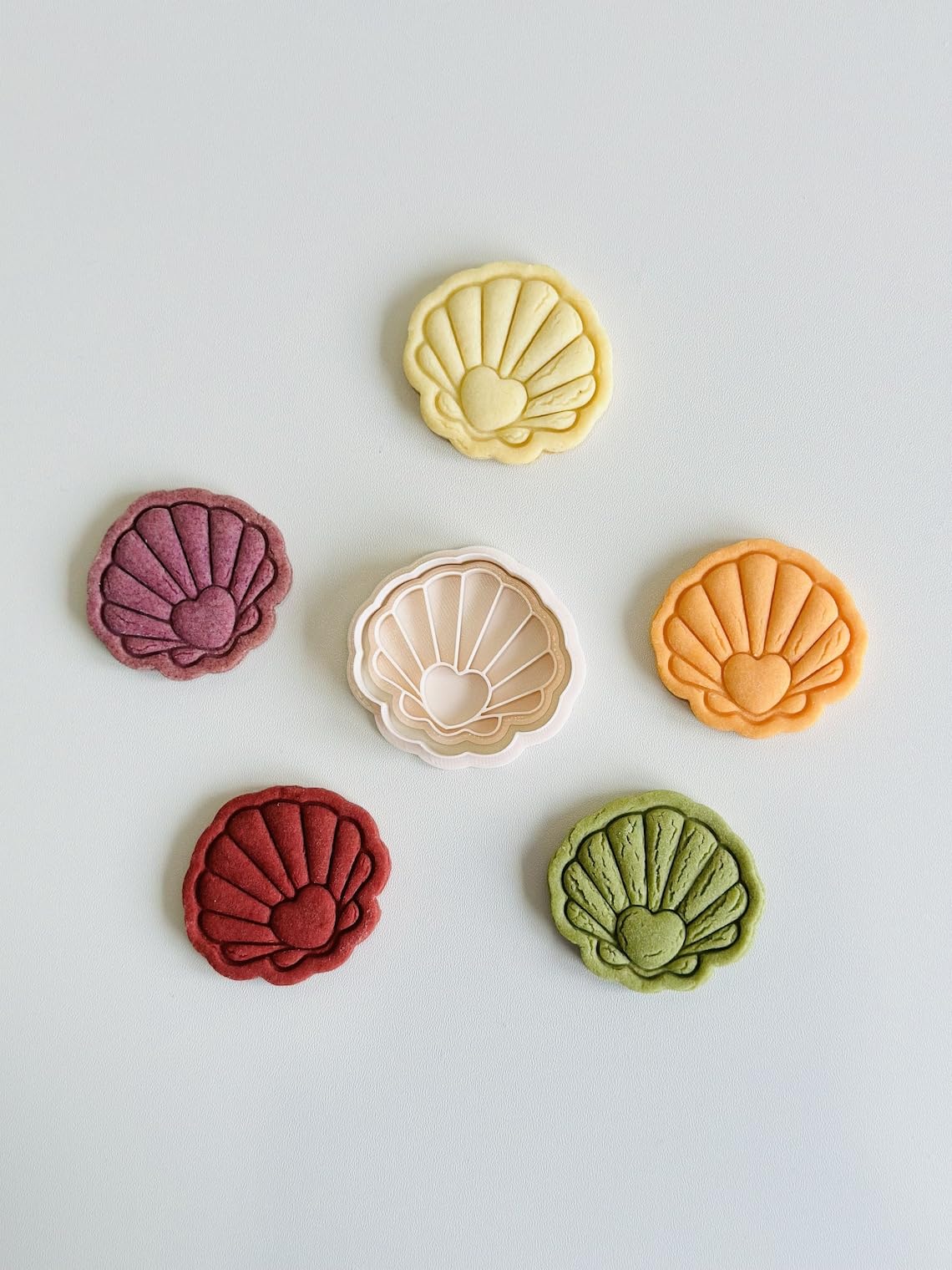Black Seashell Cookie Cutter Stamp Set Summer Heart Shape Shell Design Ocean Animal Theme Baking Tool for Cookies Fondant Clay Treats Creative Beach Party Baking and Everyday Use - Image 6