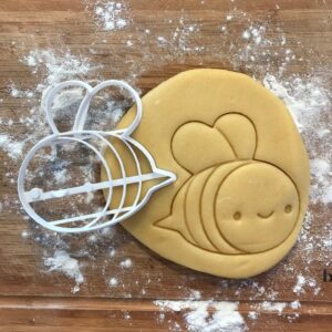 Black Bee Cookie Cutter cookie Honey Bee Animal Biscuit Cutter for Baking Cookies Fondant Clay Craft Tool DIY Wedding Favor Animal Lover Gift for Mom India