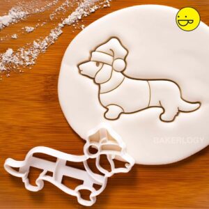 D0000achshund C000hristmas Cookie Cu00000tter - Festive Dog-Shap0000ed Biscuit Mold with 0000Santa Hat and Sweate0000r for Holiday C0000elebra000tions