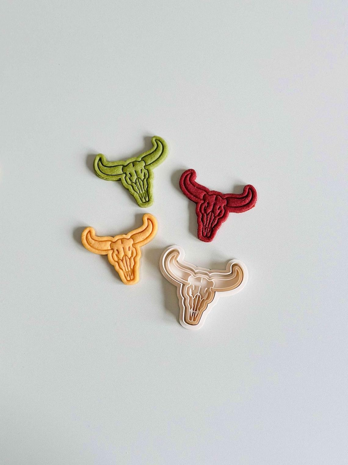 Black Bull Skull Cookie Cutter Halloween Cow Skull Cookie Cutter Stamp Set Black Bull with Horns Fondant Molds for Spooky Western Theme Cookies Chocolate Dough Baking Decorations - Image 2