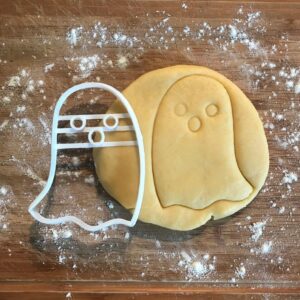 Black Ghost Cookie Cutter Halloween Shape for Baking Polymer Clay Earrings Jewelry Making Fondant Crafts Kawaii Halloween Cookies DIY Party Favor Kitchen Tool