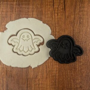 Ghost Cookie Cutter Black Cookie Halloween Theme Baking Mold for Spooky Party Treats Haunted House Cookies Fun Snack Decoration Trick or Treat Dessert Idea for Kids Family and Holiday