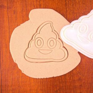 Poop Emoji Face Black Cookie Cutter Cookie Baking Stamp for Funny Cookies Fun Gag Gift Idea for Birthday Parties Joke Decorations Kids Family Baking Activity Novelty Kitchen Tool