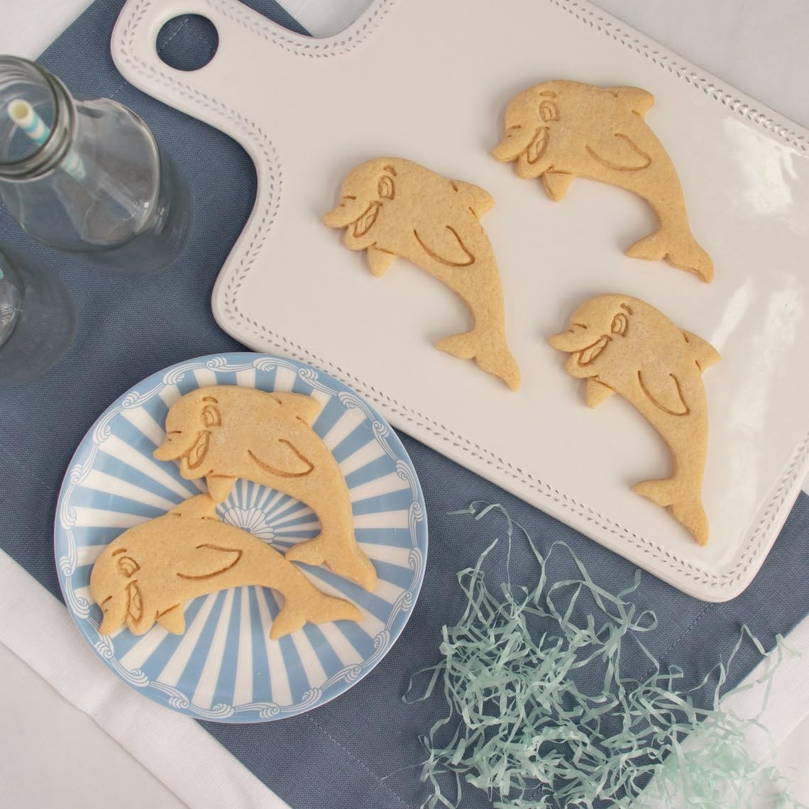 Dolphin and Marine Animals Cookie Cutter Set Bake Biscuit Mold Conservation Theme Gingerbread Craft Tools Cute Ocean Animal Shapes for Baking and Decorating (ONLY DOLPHIN) - Image 2