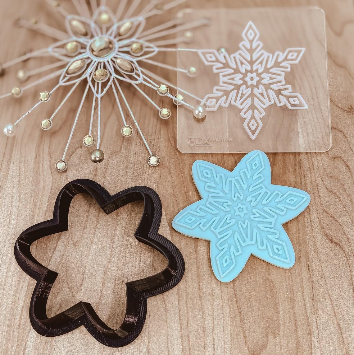 Snowflake Cookie Cutter and Fondant Embosser Set (2), Detailed Snowflake Cookie Cutter, Winter Cookie Stamp, Christmas or Holiday Baking, Embosser/Debosser, Made in India - Image 4
