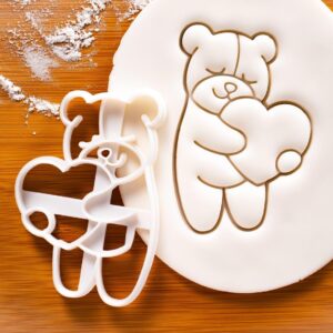 Cute Bear Hugging Heart Cookie Cutter for Valentines Day Biscuit Baking Teddy Bear Shape Mold Romantic Love Themed Pastry Dough Cutter Holiday Party Craft Dessert Gift Ideas (ONLY CUTE BEAR)