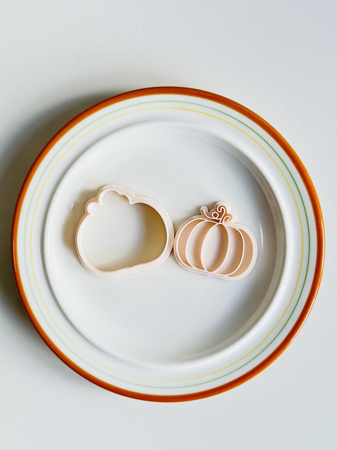 Black Pumpkin Cookie Cutter Fall Pumpkin Cookie Cutter Stamp Set Leaf Pumpkin Shape Baking Tool for Cookies Fondant Cake Decorating Autumn Party Treats Kitchen Baking Accessory - Image 6
