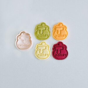Black Honey Pot Cookie Cutter Stamp Plastic Spring Honey Jar with Text Shape Baking Tool for Cookies Biscuits Fondant Party Treats Home Baking Sweet Theme Desserts