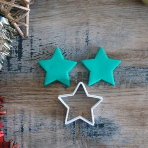 Star shape cookie cutter for baking shortbread biscuits, cutting sugar paste, fondant shaping, festive cake decoration, birthday party pastry crafting, homemade dessert decorating tool