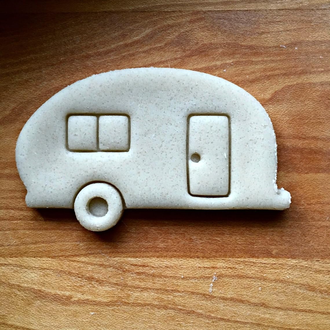 Camper Cookie Cutter Cookie - Suitable Size - Made in India - Fun Camping Trailer Shaped Mold for Baking, Road Trip Parties, Outdoor Events, DIY Crafts & Family-Themed Treats - Image 3