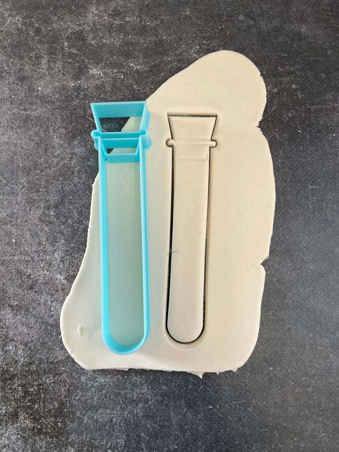 Laboratory Test Piece Cookie Cutter for Shortbread Cookies Pastry Fondant Sugar Paste Dough Homemade Cake Decoration Science Theme Baking Tool for School Projects Events Crafts - Image 3