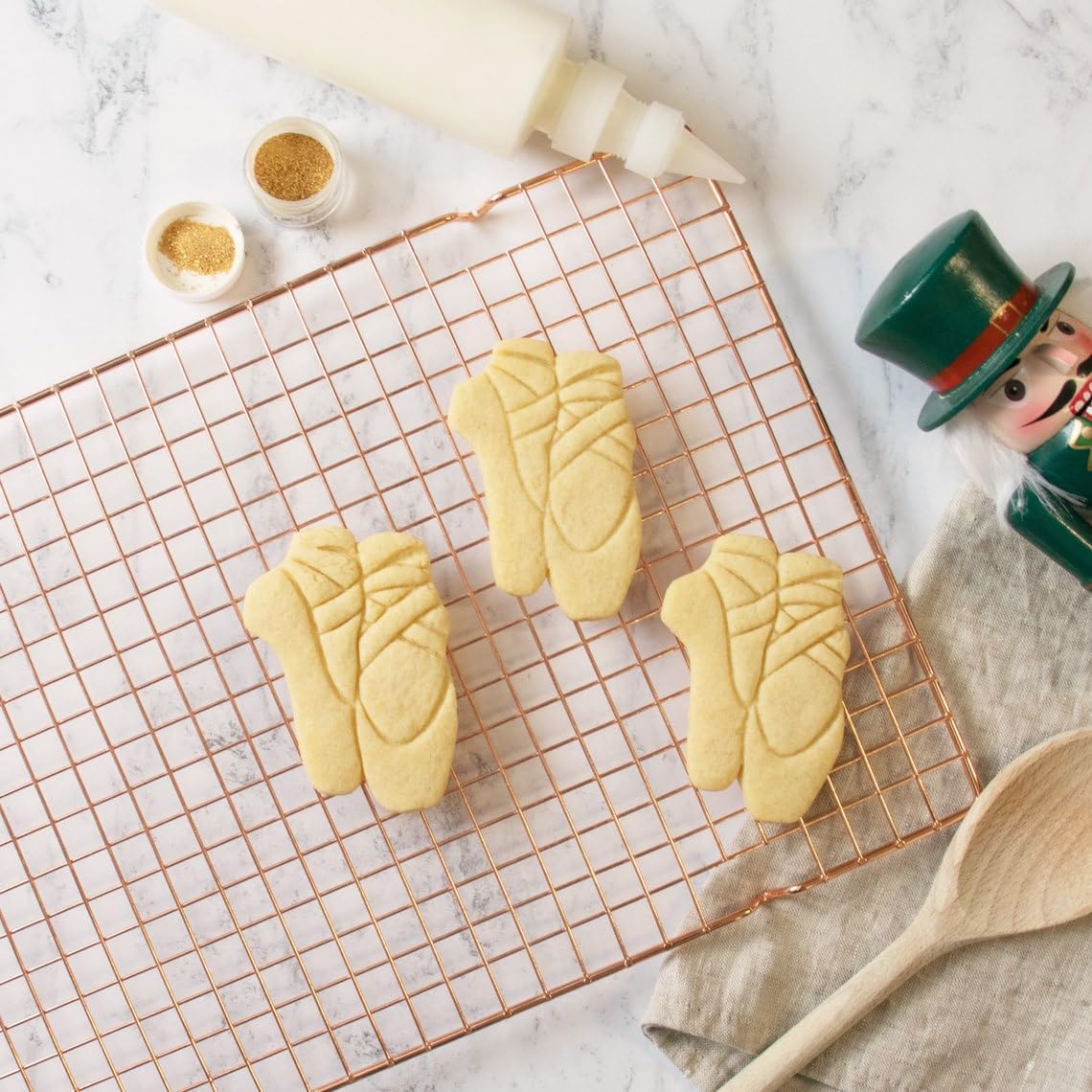 Ballet Shoes Cookie Cutter for Baking Dance Themed Biscuits Classical Ballerina Party Supplies Dancer Performance Cake Decoration Tool Ballet Fans Choreography Events (ONLY BALLET SHOES) - Image 2