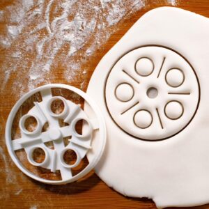 Movie Reel Cookie Cookie Cutter Filmmaking Film Production Retro Cinema Director Video Camera Clapperboard Movie Producer Baking Biscuit Cutter Tool Perfect for Film Lovers (ONLY Movie Reel)