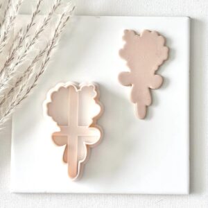 Flower Bouquet with Bow Cookie Cutter Spring Floral Bouquet Clay Cutter for Polymer Clay Crafts Large Fondant Cutter for Spring Baking DIY Cake Decoration and Gift Tag Making Tool