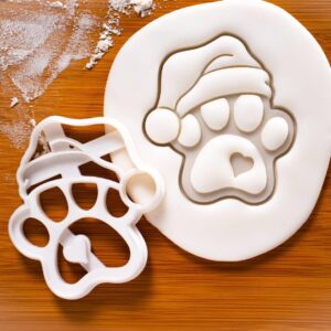 Cookie Santa Paw Cookie Cutter with Heart for Christmas Baking Dog Paw Biscuit Fondant Clay Mold for Pet Lovers Holiday Treats and Craft Projects