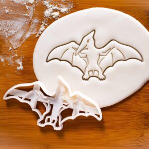 Pterodactyl Cookie Cutter Biscuit Fondant Clay Baking Dinosaur Birthday Party Jurassic Extinct Flying Prehistoric Pterosaur Fossil Theme Kids Treats Adventure Baking Tool (ONLY PTERODACTYL)
