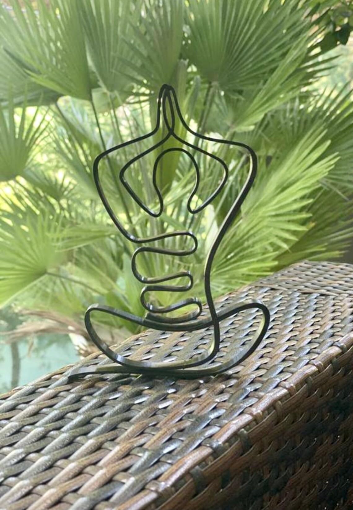 Minimalist Yoga Sculpture: Home Decor and Tabletop Statue, Perfect for Gym Enthusiasts and Birthday Gifts - Image 4