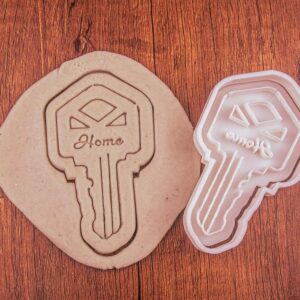 House Key Cookie Cutter Black Cookie Real Estate Theme Baking Mold for New Home Celebration Cookies Personalized Gift Ideas Homeowner Party Treats Unique Cookie Shape for Events