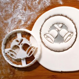 Christmas Wreath with Bells Cookie Cookie Cutter Biscuit Fondant Craft Clay Cheese Dough Sugarpaste Sugarcraft Baking Tool for Winter Holiday Festive Celebration Xmas Party Decor India