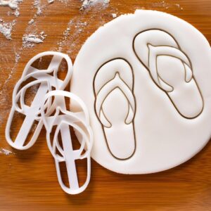 Flip Flops Cookie Cutter Biscuit Cutter Nautical Summer Beach Party Ocean Birthday Pool Mermaid Themed Baking Tool Perfect Seaside Celebrations Beach Bucket Spade Inspired (ONLY FLIP FLOPS)
