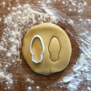 Black Christmas Lights Cookie Cutter cookie India Holiday Biscuit Cutter for Baking Winter Christmas Cookies Kawaii Xmas Treats Christmas Gift for Mom Fondant Clay Cutter