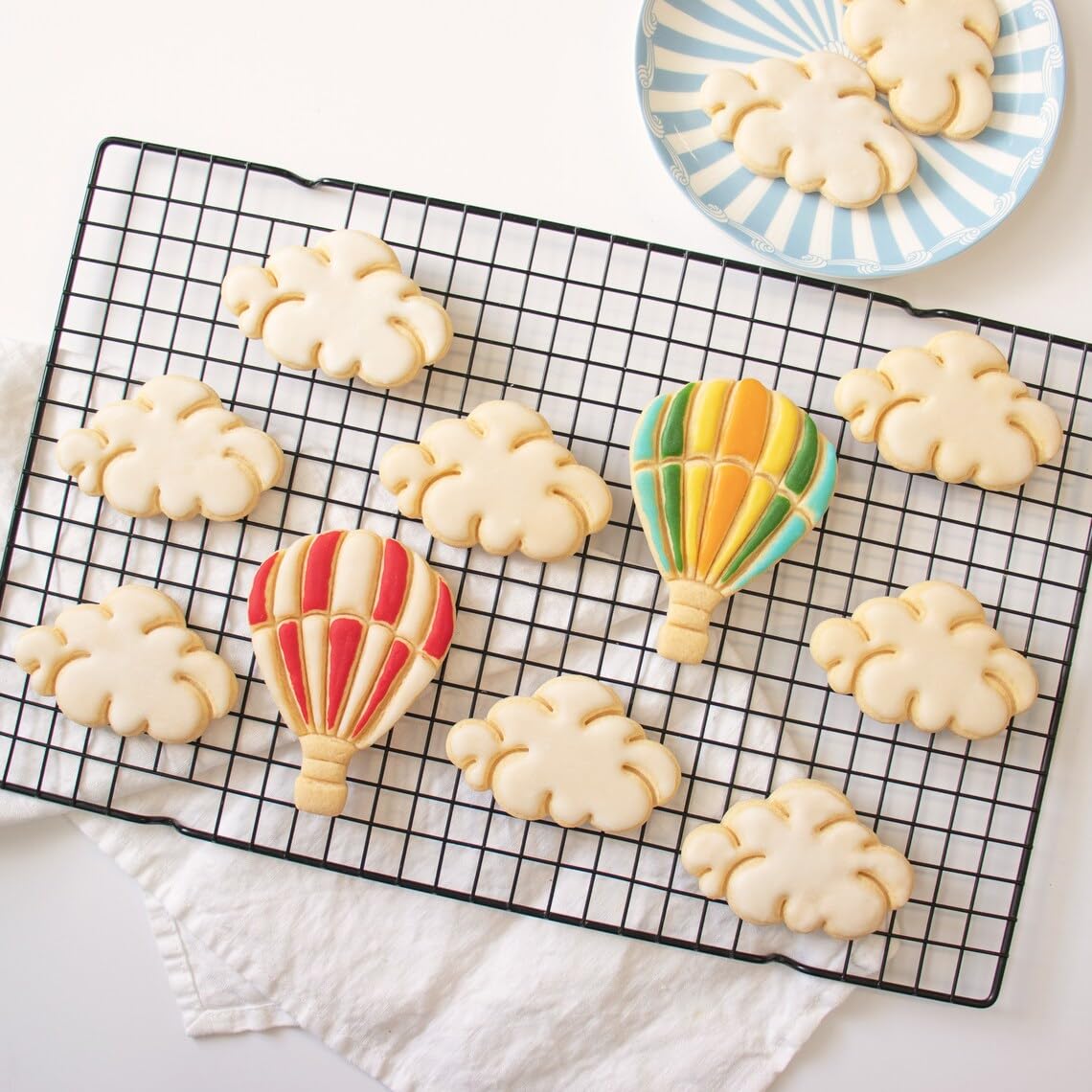 Cloud Cookie Cutter | Cute Fluffy Cloud Shape Biscuit Cutter for Baking | Sky, Rain, Heaven Theme Cookie Mould | Unique Fondant, Pastry, Sandwich Cutter Kitchen, Cake Decoration (ONLY CLOUD) - Image 3