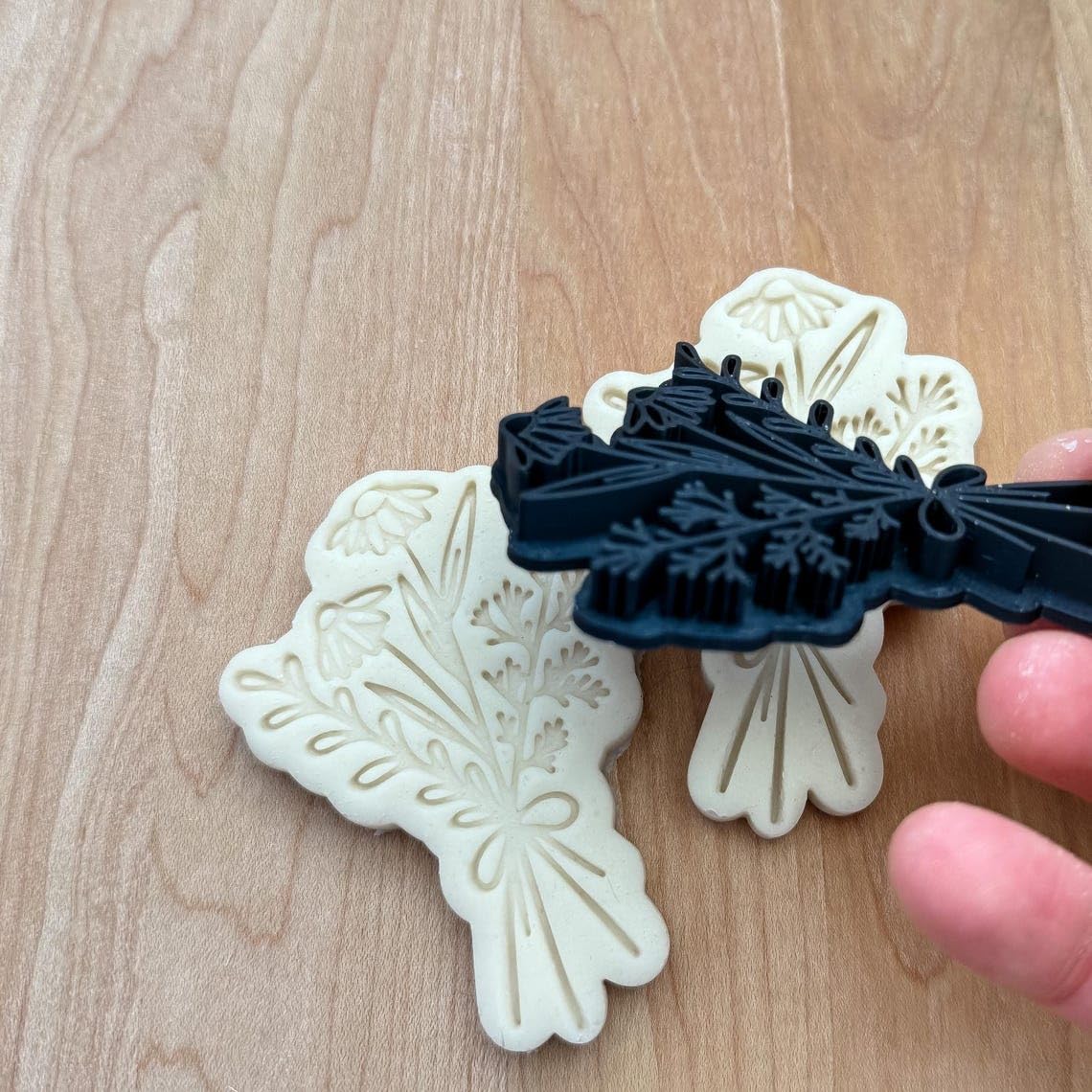 Daisy Flower Bouquet Cookie Cutter and Stamp Set Cookie for Fondant Clay Dough Floral Sugar Cookies Baking and Crafting Tools for Cake Decorating Kids Crafts Gifting Made in India - Image 6