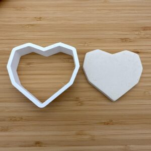 Geometric Heart Shape Polymer Clay Cutter Cookie Fondant Biscuit Cutter Sharp Tapered Edge Tool for Earrings Jewelry Making Modern Love Theme Cupcake Decoration Baking Craft Projects