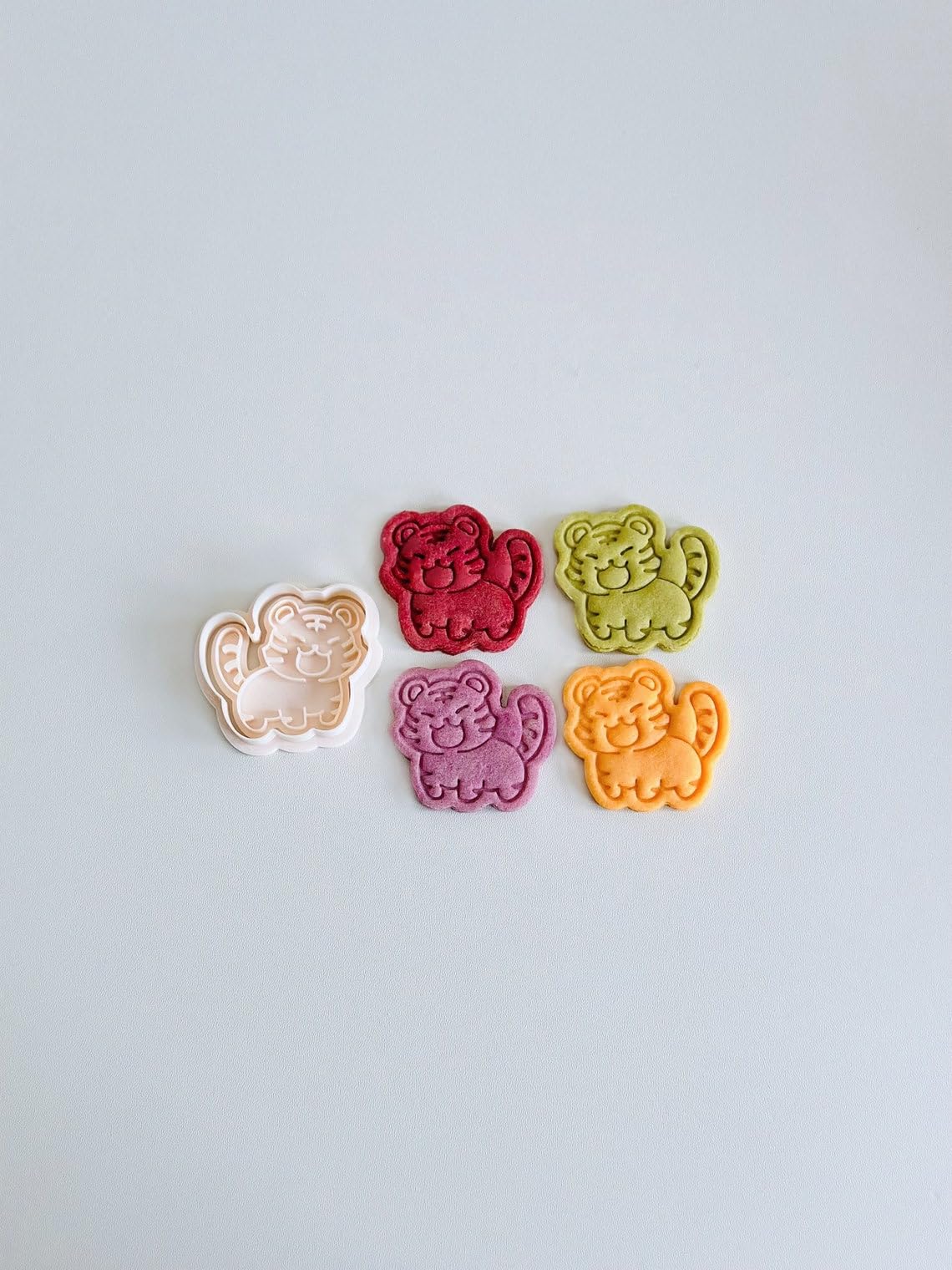 Black Tiger Cookie Cutter Animal Cookie Cutter Stamp Set COOKIE Creative Shape Baking Tool Fondant Mold for Cookies Cake Decorating Jungle Theme Home Kitchen Use India
