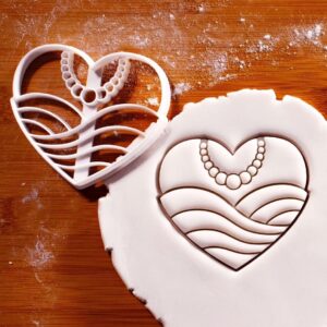 Heart Shaped Bride Cookie Cutter for Baking Wedding Cookies Engagement Party Favors Bridal Shower Treats Bachelorette Dessert Ideas Hen Party Biscuits Bride Theme Cookie Design (ONLY BRIDE)