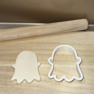 Ghost Shape Polymer Clay Cutter Cookie Fondant Biscuit Cutter Sharp Tapered Edge Tool for Earrings Jewelry Making Halloween Theme Cupcake Decoration Baking Craft Projects Spooky Party