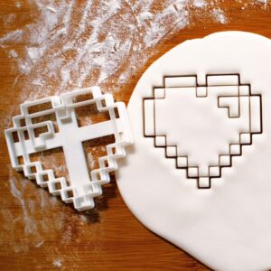 8 Bit Heart Cookie Cutter Cookie for Retro Gaming Themed Baking Biscuit Fondant Clay Cutter Pixel Love Shape for Geeks Gamers Valentine Wedding Party Gift and Nerdy CraftsThis 8 bit