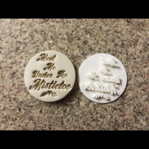 Meet Me Under the Mistletoe Black Cookie Embosser Stamp for Christmas Cookies and Cupcakes Romantic Holiday Baking Tool Perfect for Winter Parties Gift Boxes and Festive Dessert