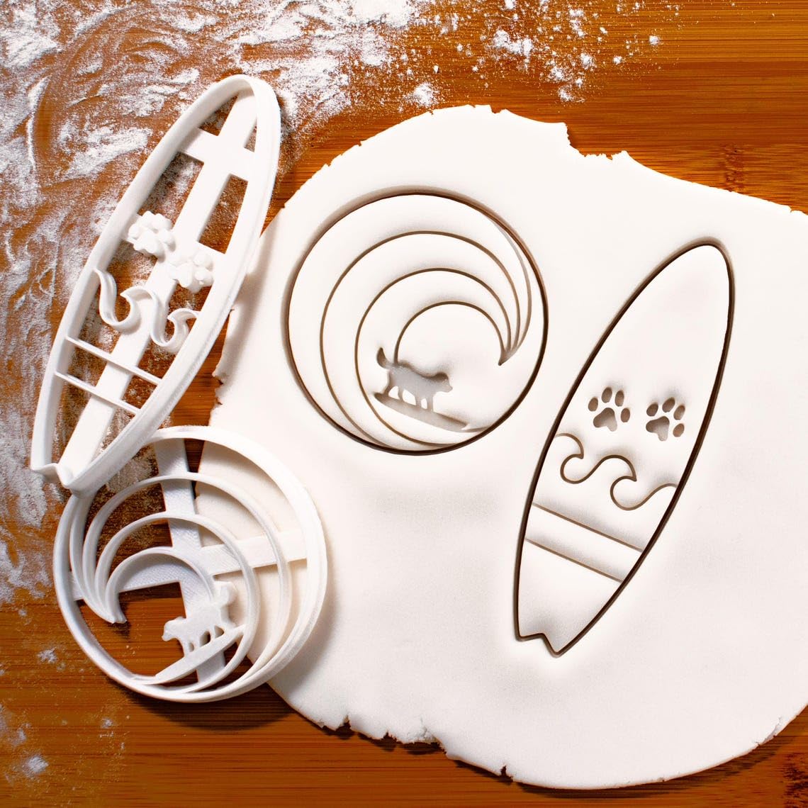 Surfer Dog Cookie Cutter Cookie Biscuit Mold Baking Cute Dog Treats Beach and Surfing Theme Pet Party Supplies Canine Shaped Fondant and Clay Crafting Tool for Dog Lovers (ONLY Surfer Dog) - Image 5