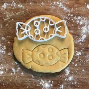 Black Candy Cookie Cutter Halloween Candy Shape for Baking Polymer Clay Earrings Jewelry Making Fondant Crafts Kawaii Halloween Cookies Party Favor Kitchen Tool